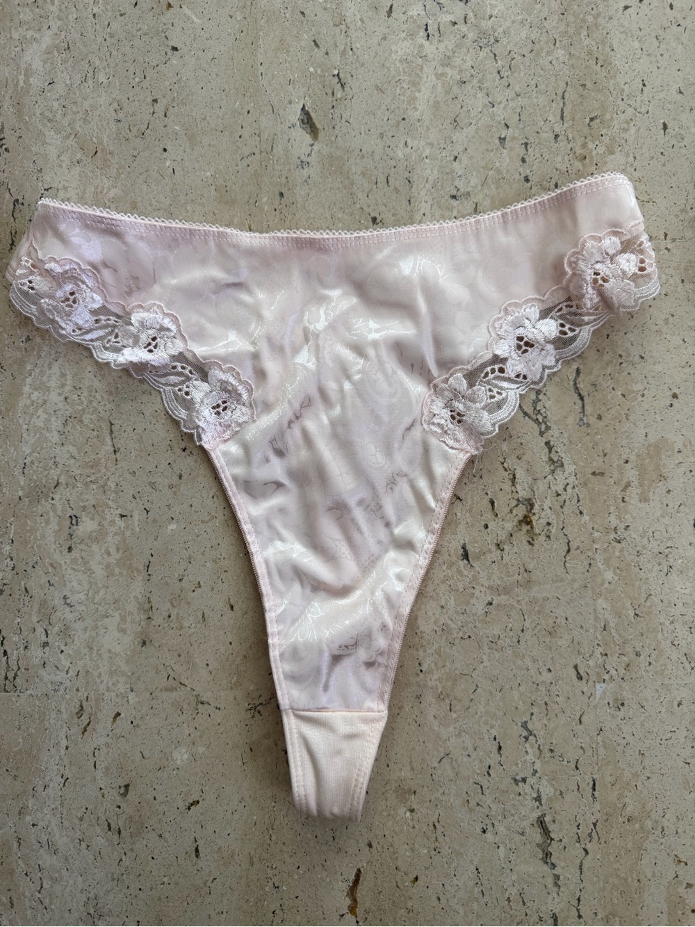 Victoria’s Secret Vintage 1980’s Gold Label Pale Pink Jacquard Floral Thong Sm